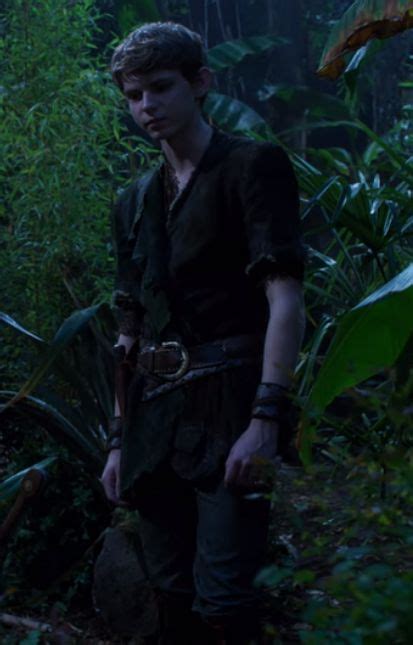 Pin By Winchester Girl23 On Ouat Peter Pan Robbie Kay Peter Pan