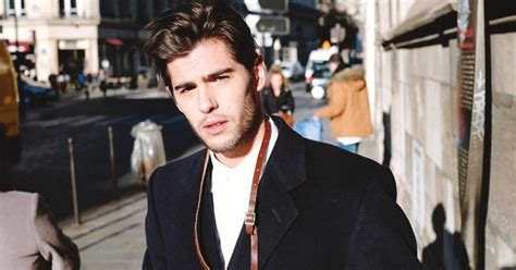 Ơn giời nhiếp ảnh gia hot nhất quả đất đây rồi