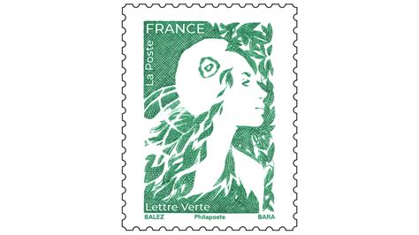 Emmanuel Macron dévoile la nouvelle Marianne pour les timbres postaux