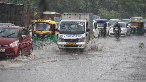 Delhi Rain Updates Imd Predicts Rains For 4 5 Days Amid Flood Like