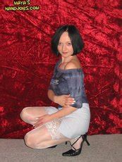 Hot Brunette Milf Maya Posing In Her Sexy Stockings Photos