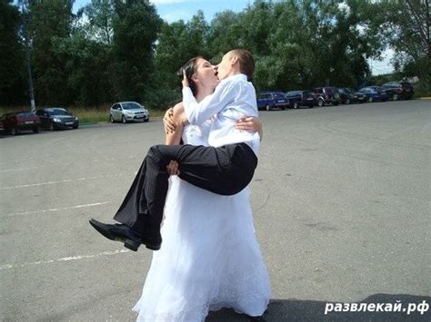 Bride Lift Carry Groom The World Of Lift And Carry