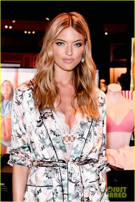 Photo Martha Hunt Launches New Victorias Secret Bra Collection Hosts