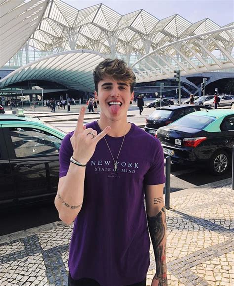 Hot boy Brazil 4 3 triệu follower tiết lộ ảnh hồi 9 tuổi Đừng chê ai xấu khi họ vẫn chưa dậy