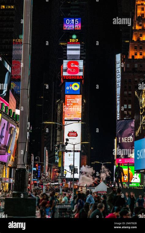 Night view of the New York Times Square (TimesSquare Stock Photo - Alamy