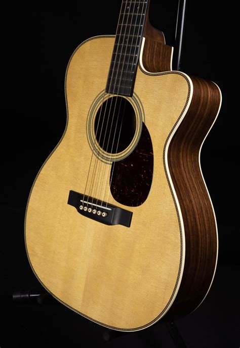 Martin Custom Shop 000 Style 28 Wild Grain East Indian Rosewood Acoust