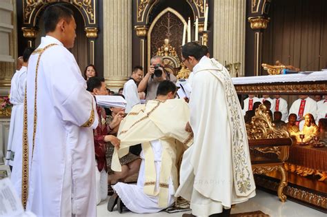 Tahbisan Diakon Dan Tahbisan Imam Di Gereja St Yoseph Katedral