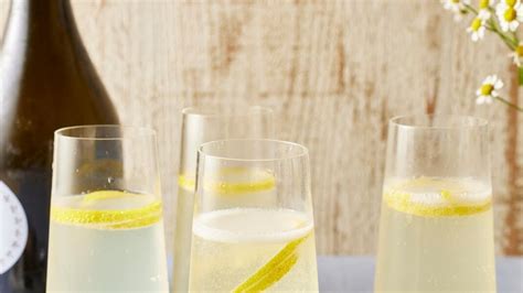 Say 'Cheers!' With One of These Bubbly Prosecco Brands