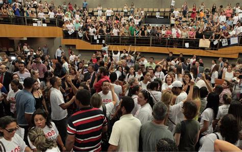 Greve dos professores municipais Justiça toma decisões que ninguém