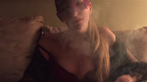 Mylie Blonde Fumar Después De Follar Pornhub