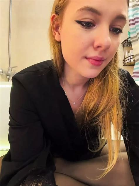 Close Up Pussy Double Penetration So Hot Amateur Porn Feat Juicelussie By Faphouse Xhamster