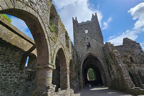 Visiting Jerpoint Abbey in Kilkenny - Day Trip Tips