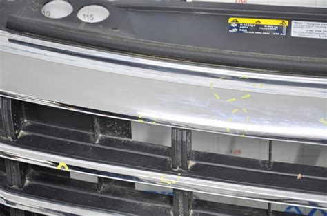 Решетка радиатора grill VW Jetta 19- без эмблемы под радар сломано ...