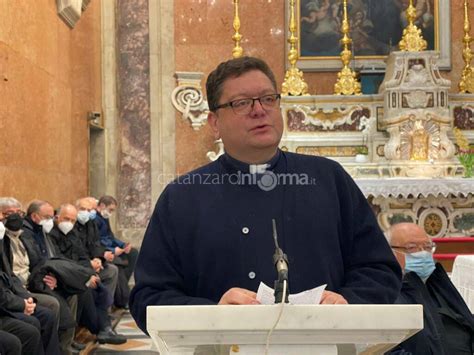 Mons Maurizio Aloise Rettore Del Santuario Madonna Delle Grazie Di