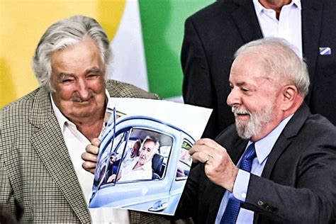 Lula envía mucho cariño y fuerza a su hermano Mujica tras conocer