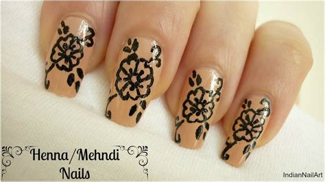 25 Simple Henna Nail Art Paling Keren