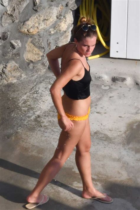 Emma Watson In Bikini On The Beach In Positano Lacelebs Co