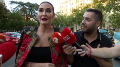 Vicky Mart N Berrocal Llega A La Preboda De Tamara Falc E Igo Onieva