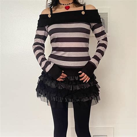 DM Before Purchasing Vintage Hot Topic Brand Super Depop