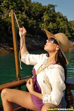 Cowgirl MILF Porn Pic