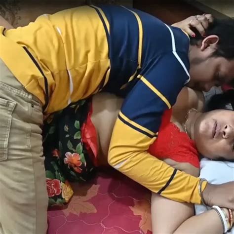 Desi Bhabhi Dever Video Di Sesso Hot Bhabhi Seduce Dever Quando Il Marito Non In Casa Sexy