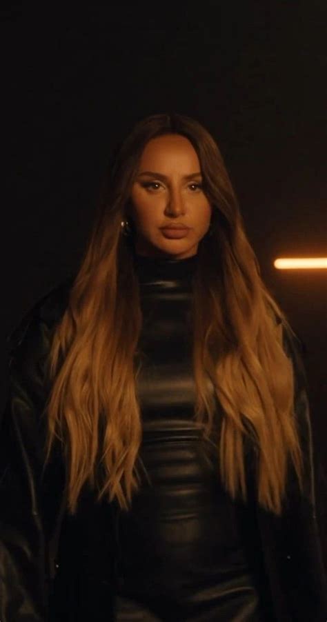 Анна Асти лучшая в 2024 г | Идеи для фото, Черно-белое фото, Черно-белое