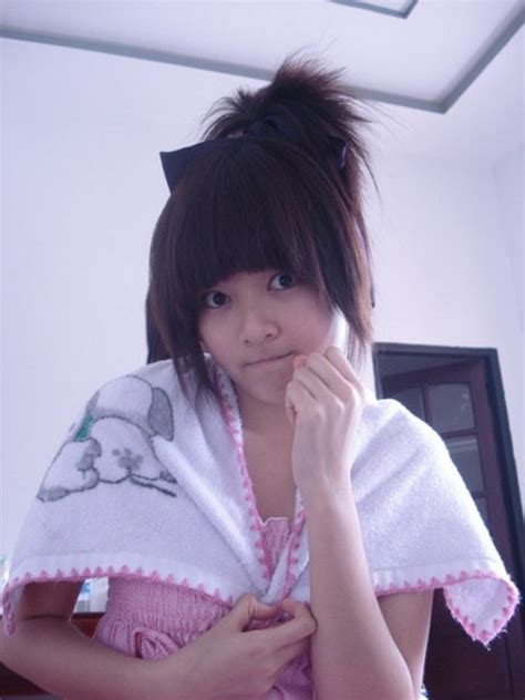 Những bức ảnh mặt mộc xấu nhất của hot girl Việt