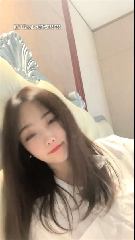 Amateur Your Dirty Secret Fingering Herself On Live Webcam At DrTuber