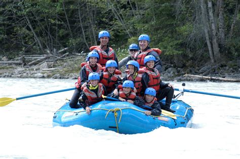 Family White Water Rafting Golden BC | Wet N' Wild