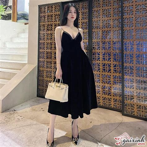 Diệp Lâm Anh Bikini Khoe Dáng Sexy Bốc Lửa khi Đã 2 Con