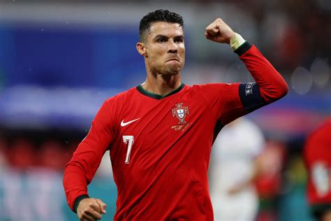 Cristiano Ronaldo Namawiany Na Sensacyjny Transfer Transfery Info