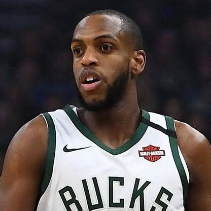 Khris Middleton: Update| Injury update| Injury| Wife name - sportsjone