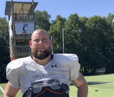 Tfon Speaks With Bearcats Ol Dylan Oquinn The Front Office News