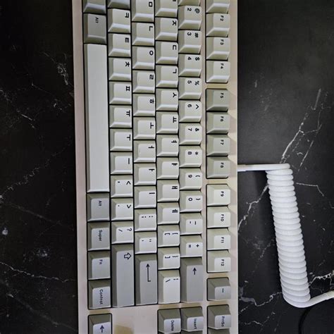 GENESIS Keyboard on Bunjang Global Site.