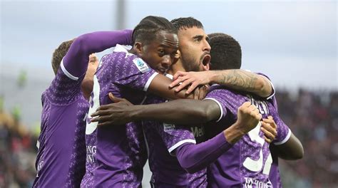 Milan Fiorentina 2 1 risultato finale e highlights Descubra a emoção