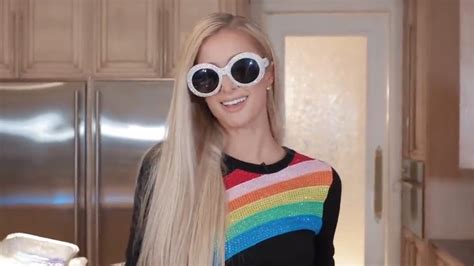 Paris Hilton Takes That S Hot To Whole New Level With Unique YouTube Cooking Show Access