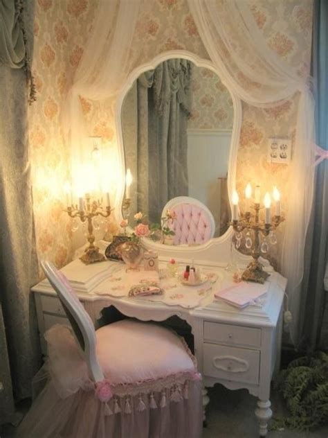 Decorating With Vanity Tables Chic Bedroom Shabby Chic Vanity