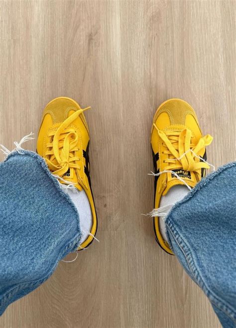 Pin by Julian Andrés on Zapatos Yellow shoes Sneakers fashion