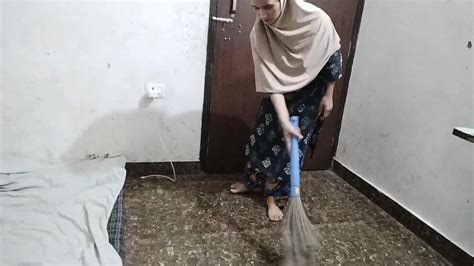 Akele Dekh Kar Abbu Jaan Ne Jabar Dasti Pakad Ke Chod Diya Hardcore Hardcore Porn XHamster