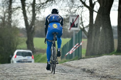 Etixx Quickstep Recon Tour Of Flanders Route Gallery Cyclingnews