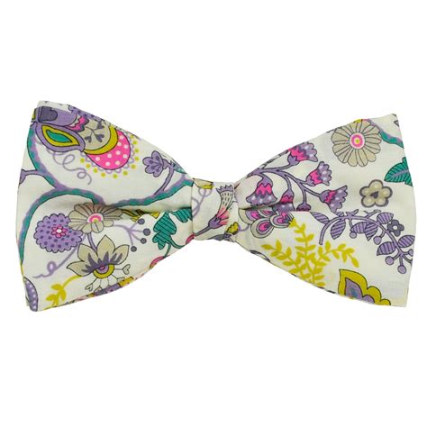 Van Buck White Flower Pattern Men S Bow Tie Made With Liberty Fabric