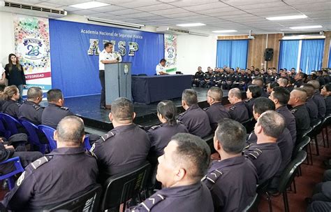 414 Cabos Inician El Curso De Ascenso A Sargento De La PNC Academia