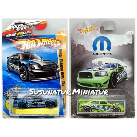 Hot Wheels Dodge Charger Drift Car Keys To Speed Keychain Mopar Card Hw