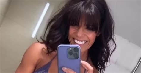 Jenny Powell Proves She Doesn T Age As She Shows Off Youthful Looks In Sizzling Bikini