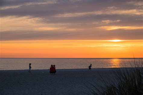 Wallpaper People Sunset Sea Shore Sand Beach Sunrise Evening