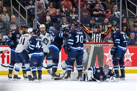 Milwaukee Admirals Vs Manitoba Moose Emile Poirier 10 Er Flickr