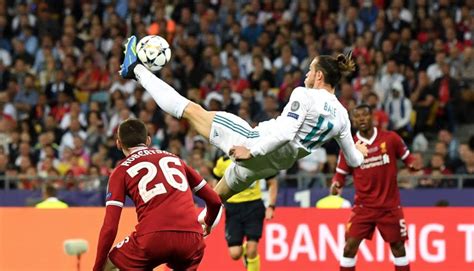 Watch Gareth Bale Score Amazing Bicycle Kick Goal In Champions League