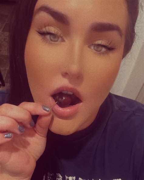 Thicc💋Squirting Vids💋BG vids💋Twerking nude💋 See more in comments! : r 