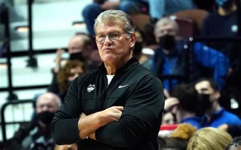 UConn head coach Geno Auriemma to return to sidelines Wednesday night ...