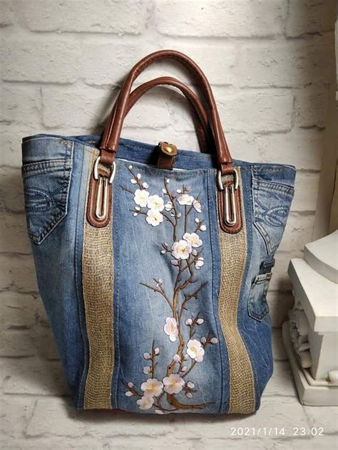 Pin by Tülay Önerler on Çanta 2 Diy bags jeans Upcycled bag